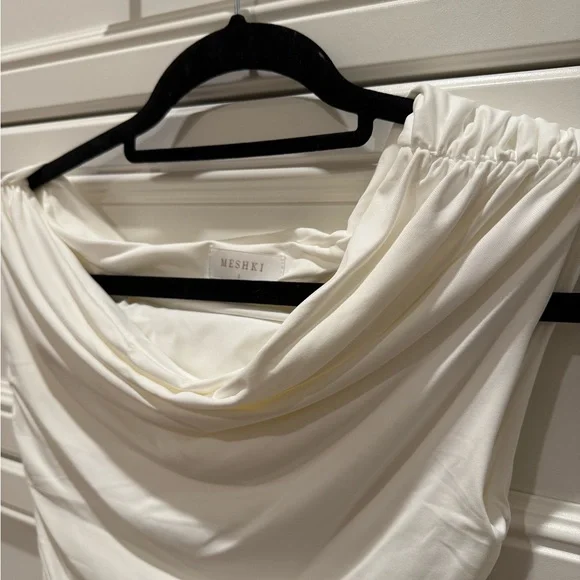 MESHKI White Ruched Top - Picture 3 of 6